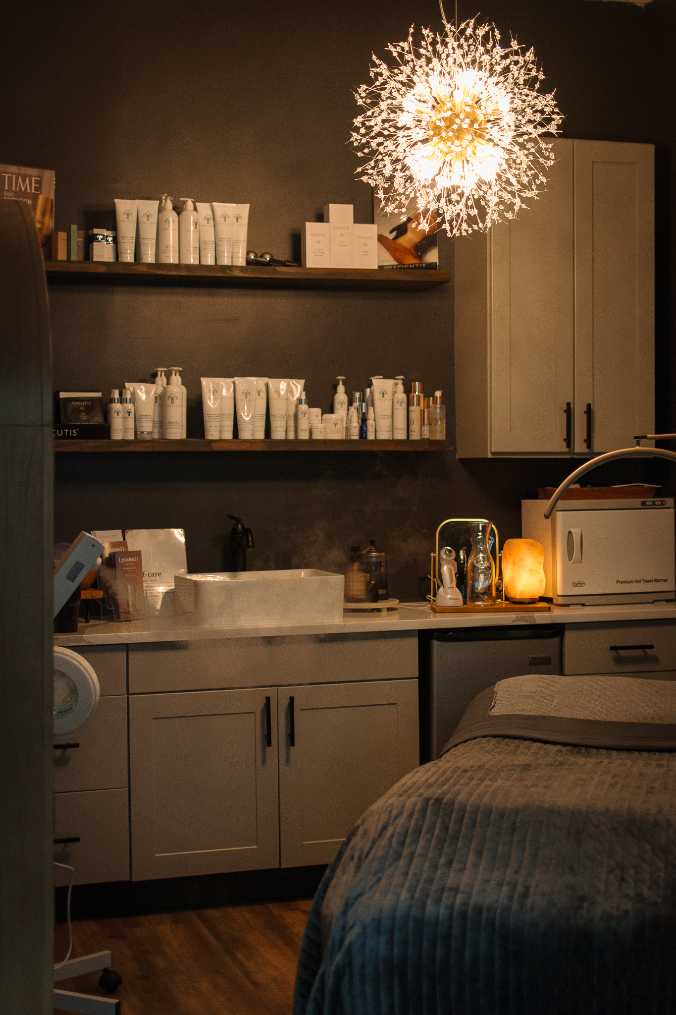 A Space Designed for Your Skin & Confidence